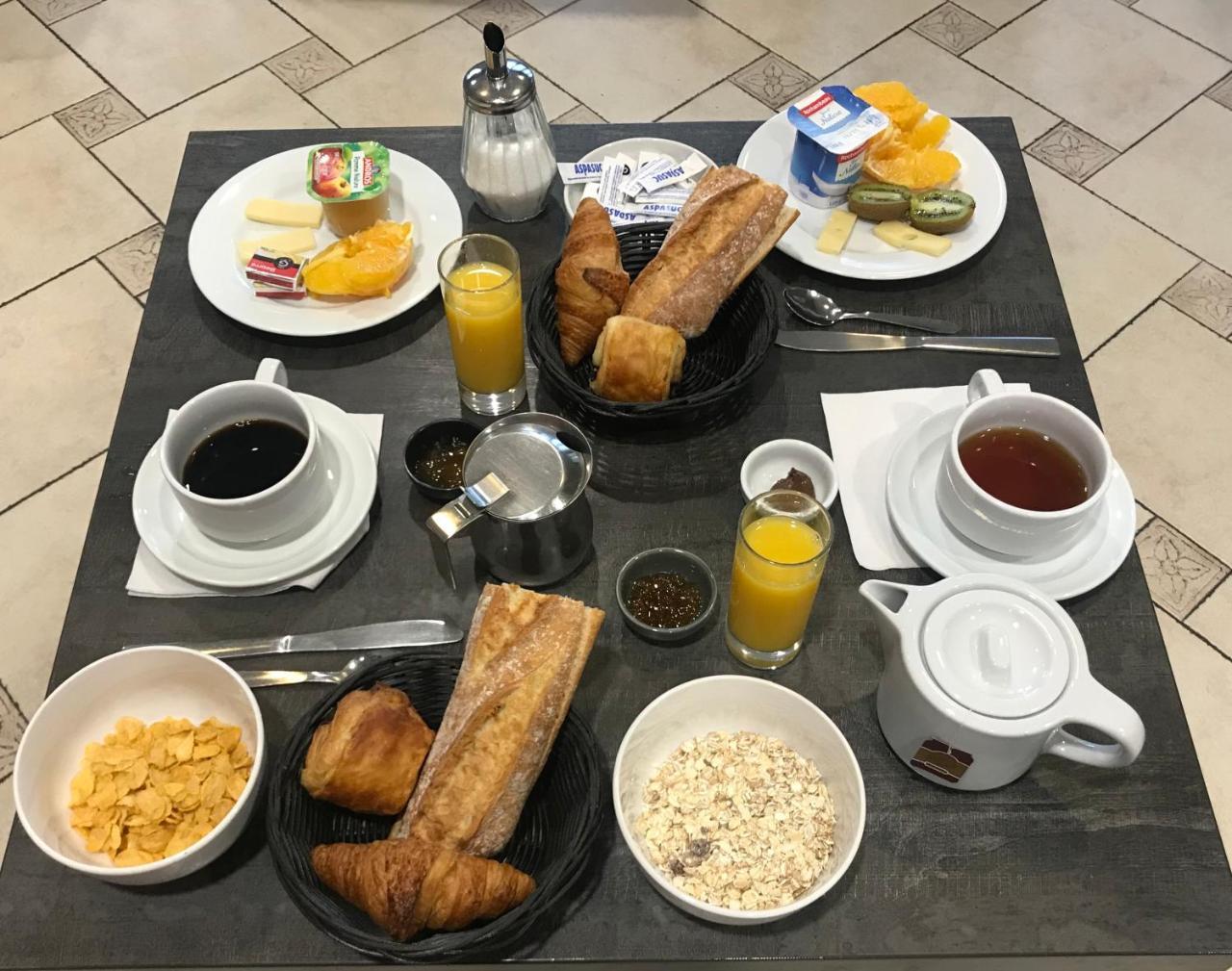 Le Strasbourg Hotel Montpellier Dış mekan fotoğraf
